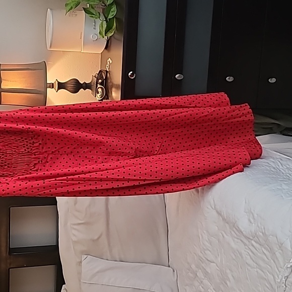 Red and Black Polka Dot Halter Midi  Sweetheart Pinup Dress with smocking - Picture 8 of 12